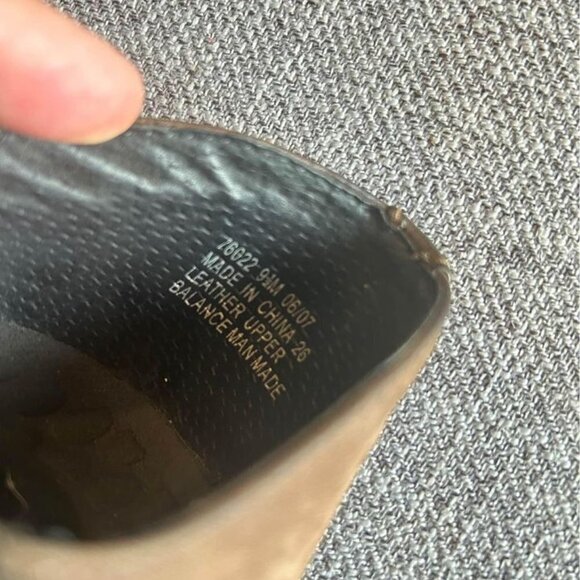 Woman’s PRIVO leather wedge anti slip all terrain shoes. Velcro. Size 9.5 - Picture 7 of 11